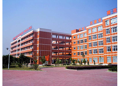 富順兩校職業學校收費標準